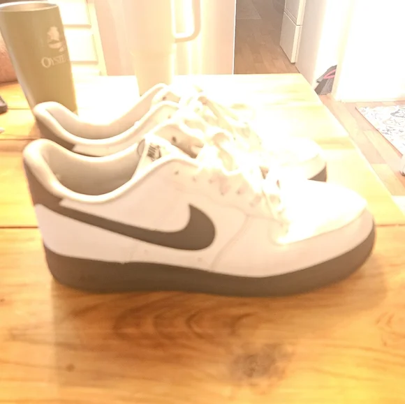 2 Pairs Sz 11 Nike Air FORCE 1 Bundle - Picture 2 of 6